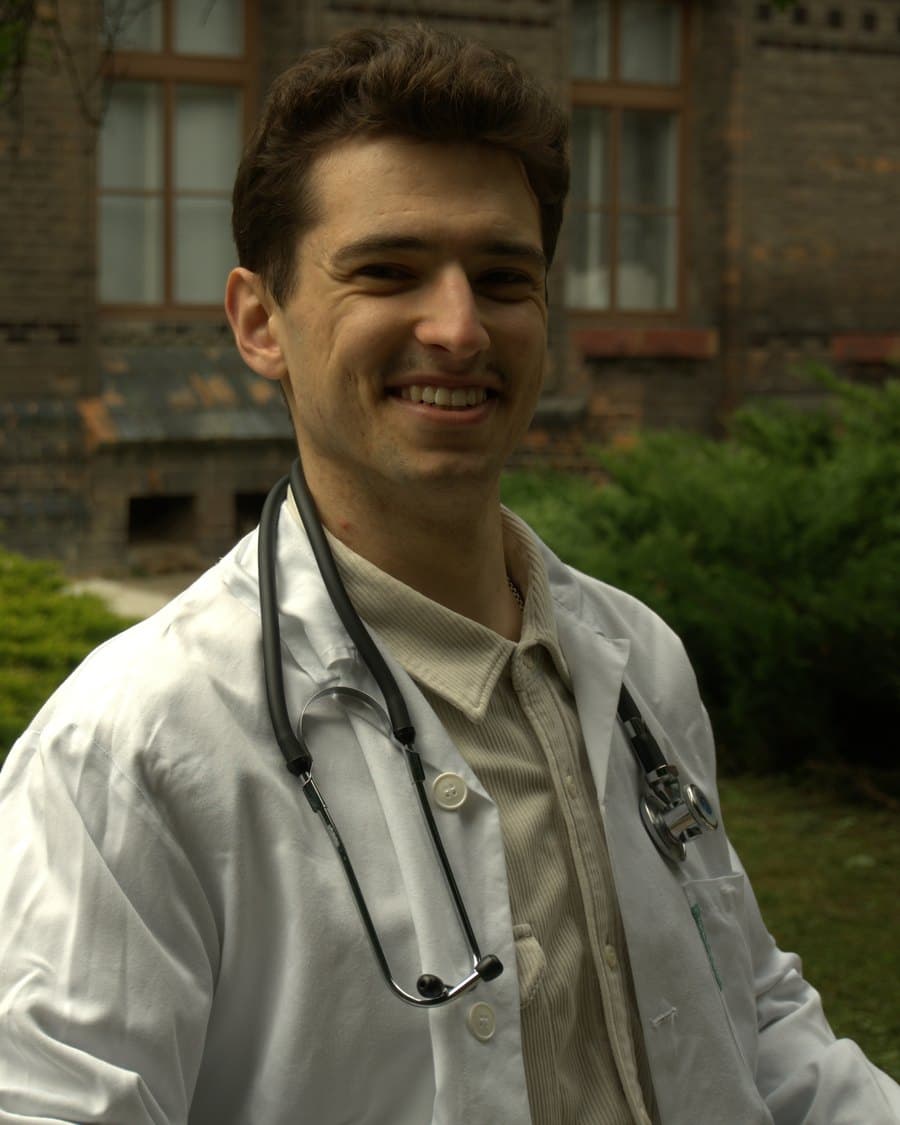 MUDr. Daniel Shapovalov